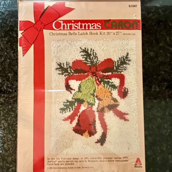 Vintage 1981 Caron Latch Hook Kit # K3307 Christmas Bells NOS Factory Sealed - Picture 1 of 4